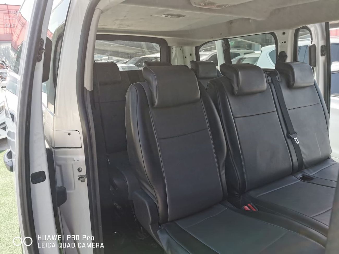 Peugeot Expert first owner -  original paint, 9 seats