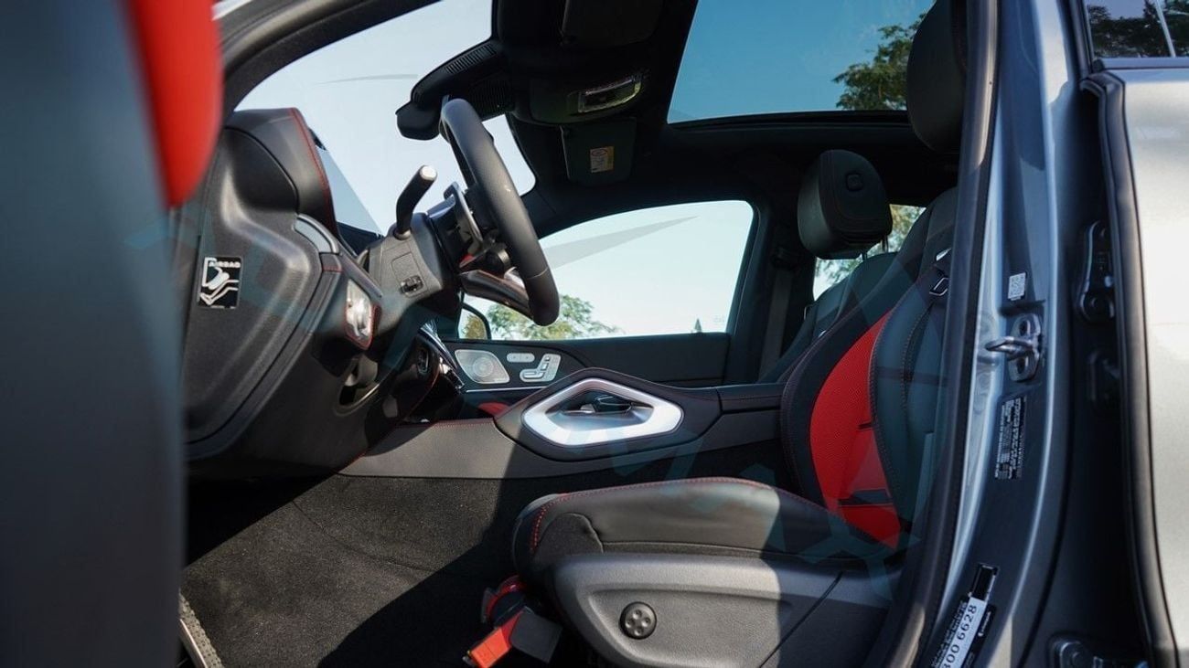 مرسيدس بنز GLE 53 AMG كوبيه 4MATIC+ EQ Boost 2026 GCC 0Km With 2 Years Unlimited Mileage Warranty @Official Dealer