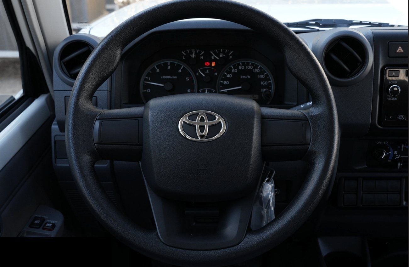 Toyota Land Cruiser 70 TLC76 DSL ECTP2M017 –2026 Toyota LC76 5 Doors Hardtop - 4.2L Diesel Manual - White