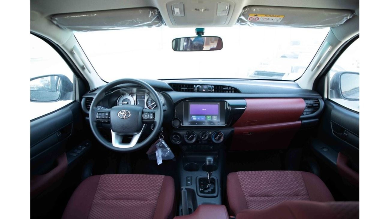 Toyota Hilux 2024 Toyota Hilux 4x4 DC 2.4 - Grey inside Red