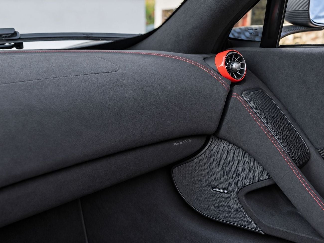 McLaren 675LT COUPE