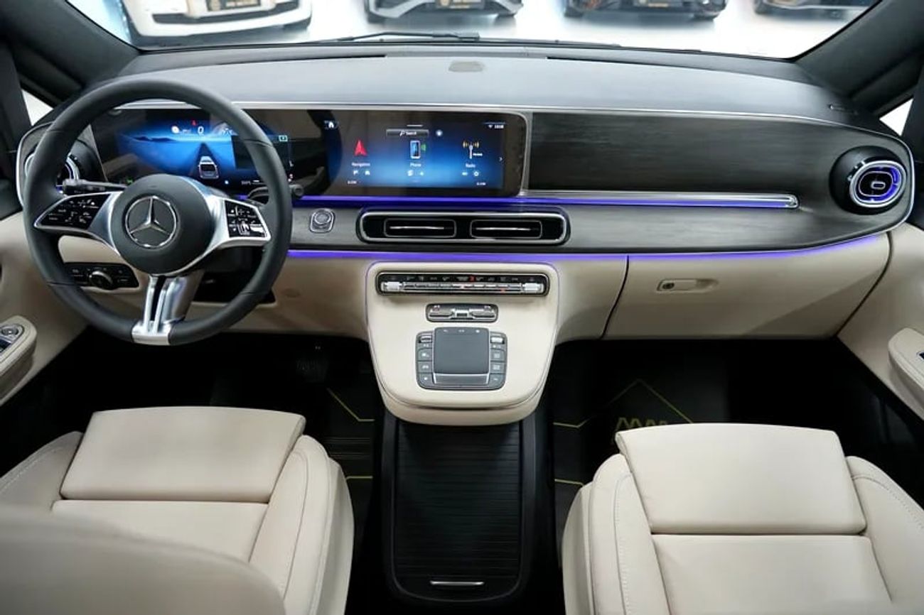 Mercedes Maybach V Class Maybach Mercede-Benz V 300 AVANTGARDE | GCC 0km | Agency Warranty | 360 View | 64 colors Ambeint Lights