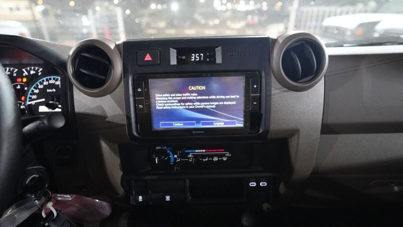 Toyota Land Cruiser 70 TOYOTA LC76 5DOORS PETROL 4.0L MANUAL TRANSMISSION MODEL 2024 LIMITED EDITION