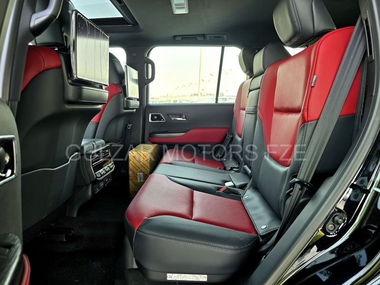 تويوتا لاند كروزر TOYOTA LC300 PETROL 3.5L VXR - Z - RADAR - FULLY LOADED - 2025 MODEL - BLACK INSIDE BLACK/RED - OMAN