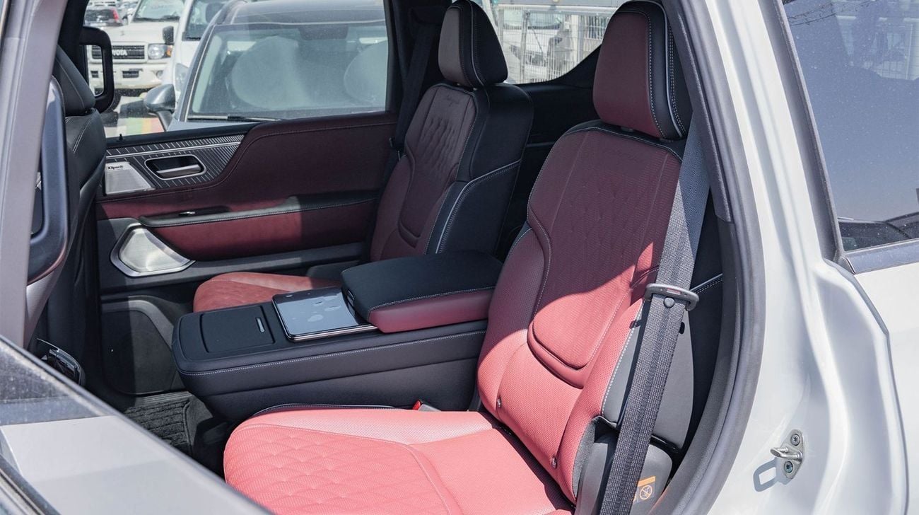 إنفينيتي QX80 AUTOGRAPH CAPTAIN CHAIRS 2026 Infiniti QX80 3.5L AT Petrol with Captain Seat (White-Red)