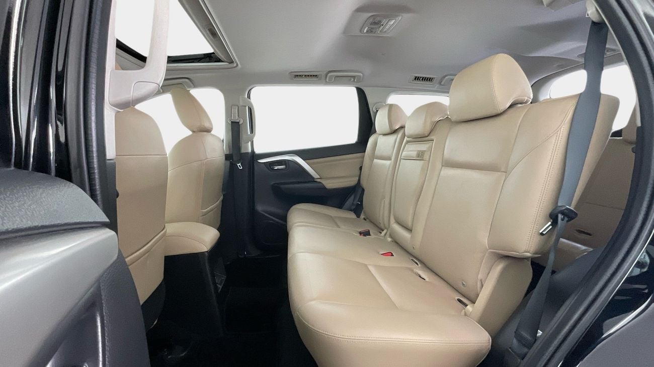 ميتسوبيشي مونتيرو سبورت GLS Top | شامل الضمان | 0 ﺪﻔﻋﺓ ﺃﻮﻟﻯ