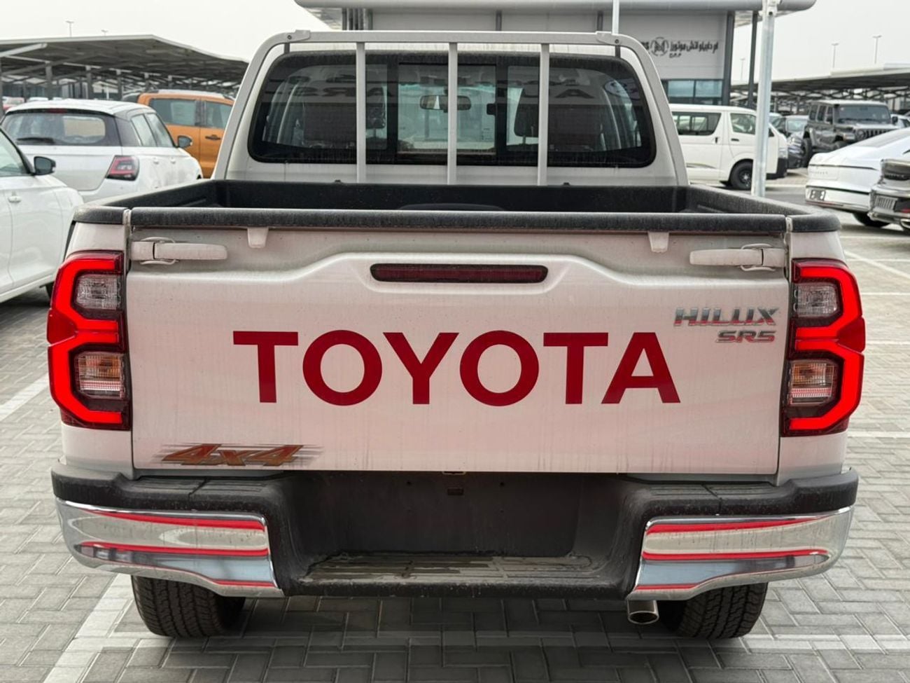 تويوتا هيلوكس 2.7L 4x4 DC HI(I) A/T PTR