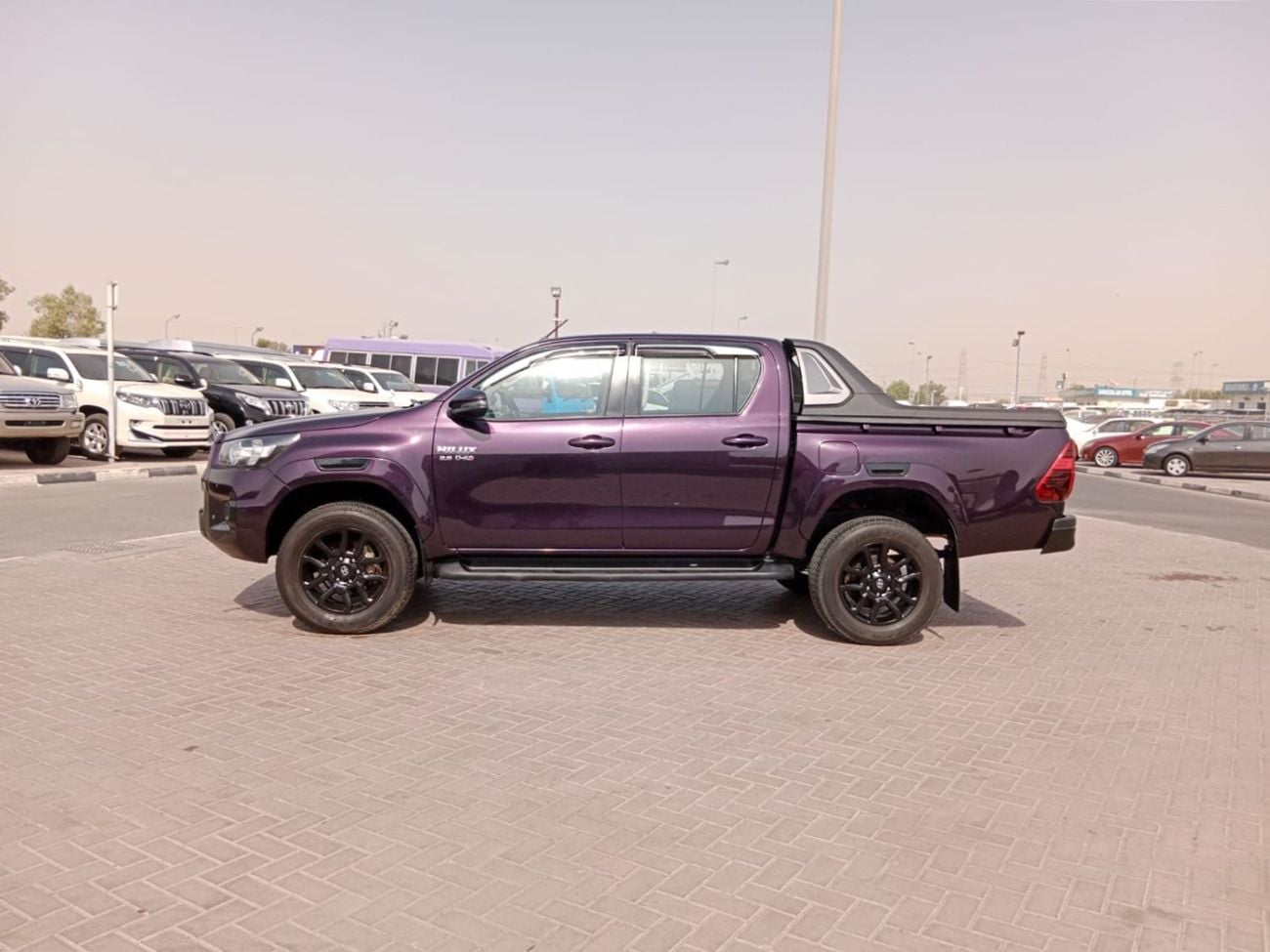 تويوتا هيلوكس TOYOTA HILUX PICK UP RIGHT HAND DRIVE (PM1413)