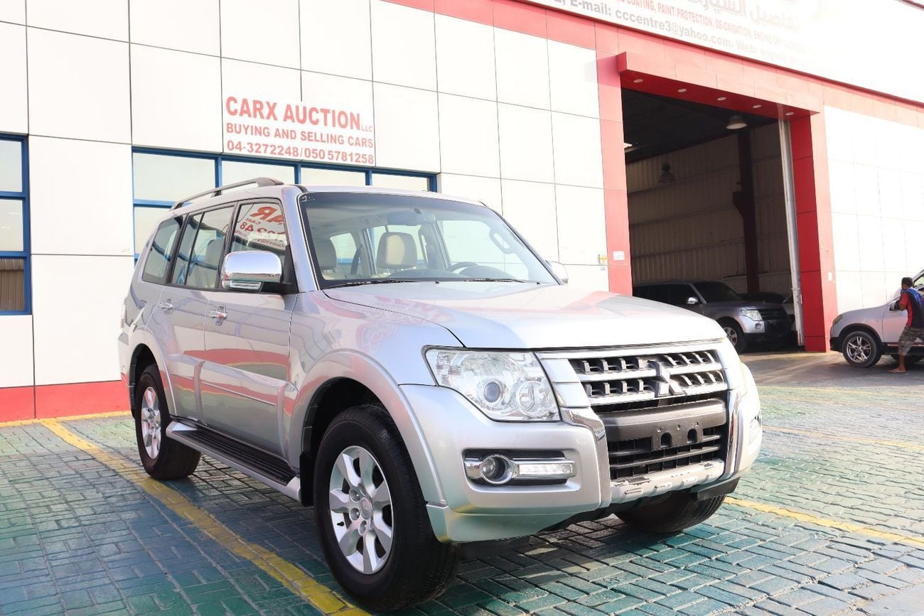 Mitsubishi Pajero GLS M/L DIAMOND GLS Mid 3.5L (189 HP) (7 Seater)