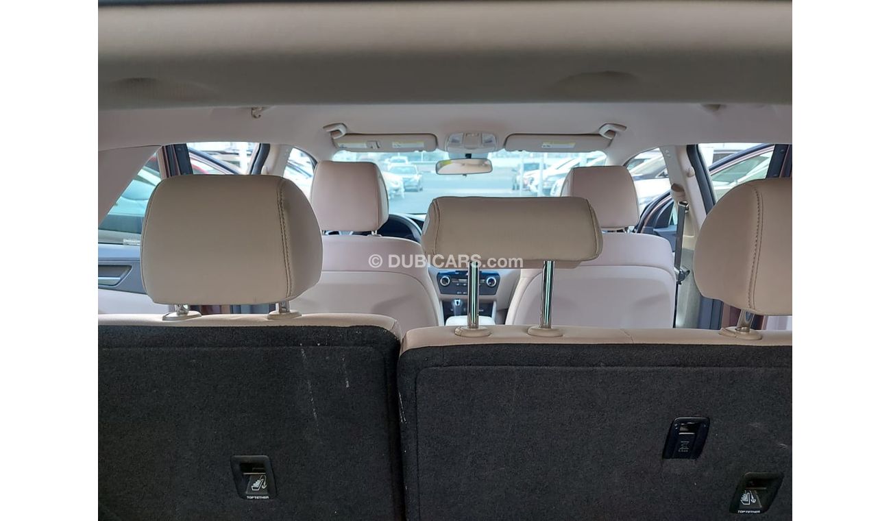 هيونداي توسون 2000 سى سى موديل 2016 مثبت سرعة تحكم رنجات  شاشة كاميرا حساسات بحالة ممتازة