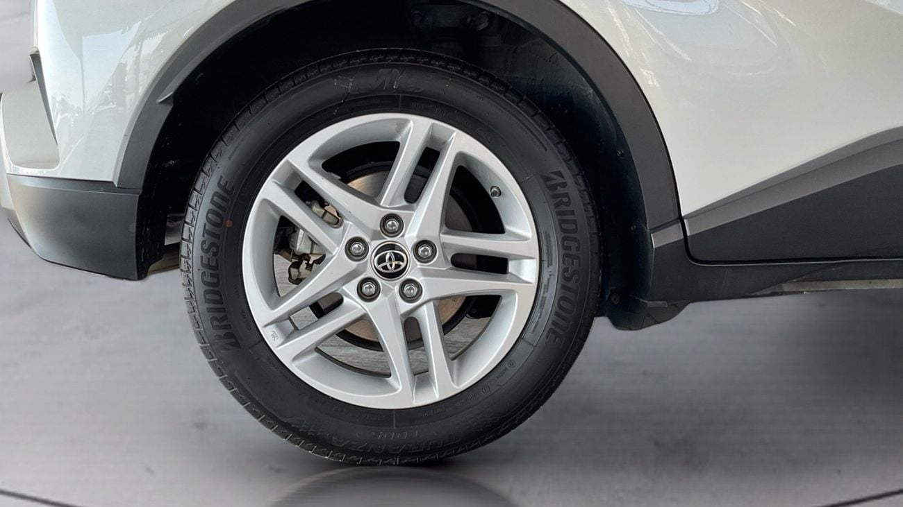 تويوتا CHR 1.8 VVT I-HYBRID GX AUTO | شامل الضمان | 0 ﺪﻔﻋﺓ ﺃﻮﻟﻯ