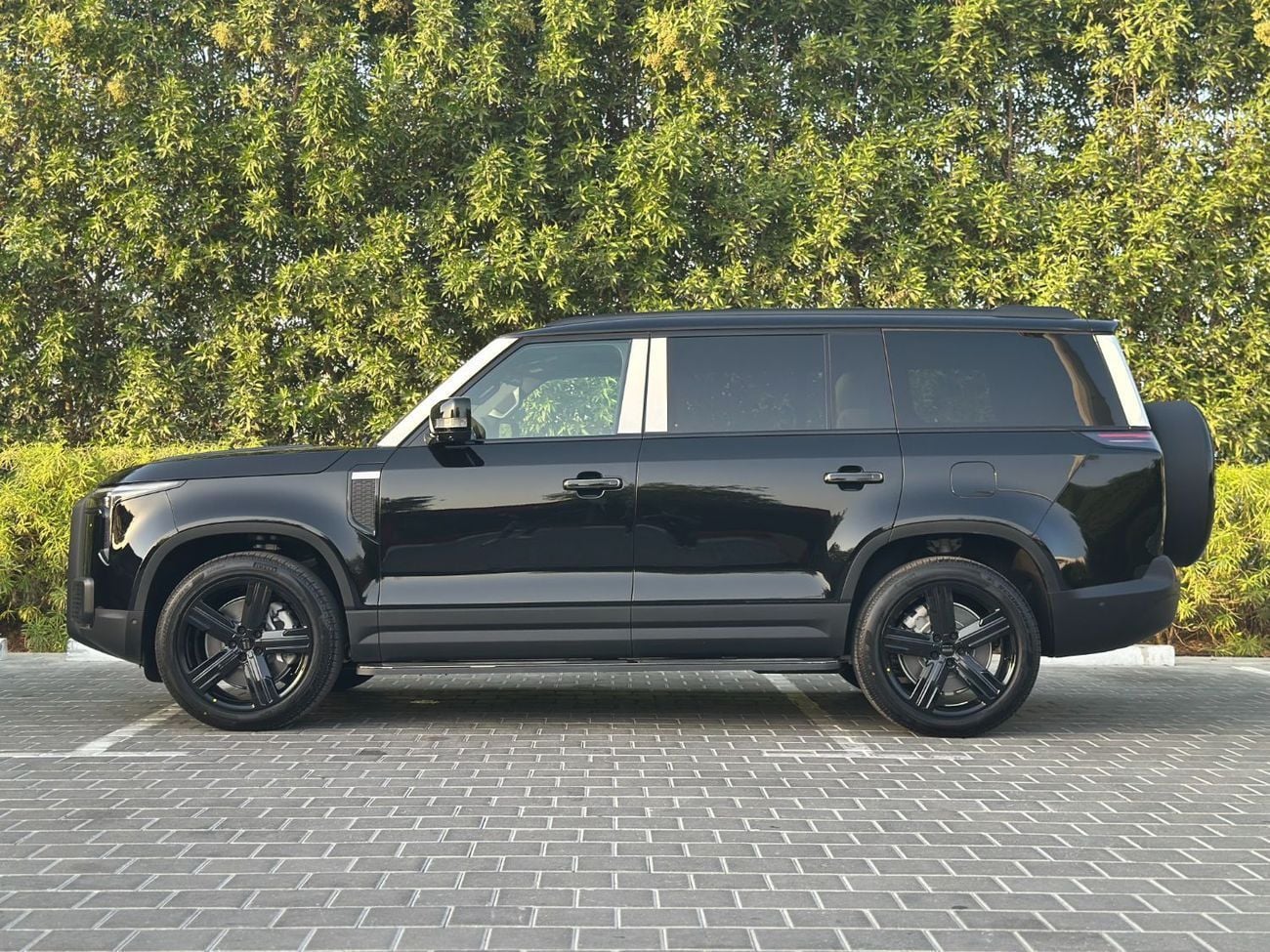 ROX 01 PRESTIGE | 6 Seats VIP | Brand New | AED 3,500 monthly