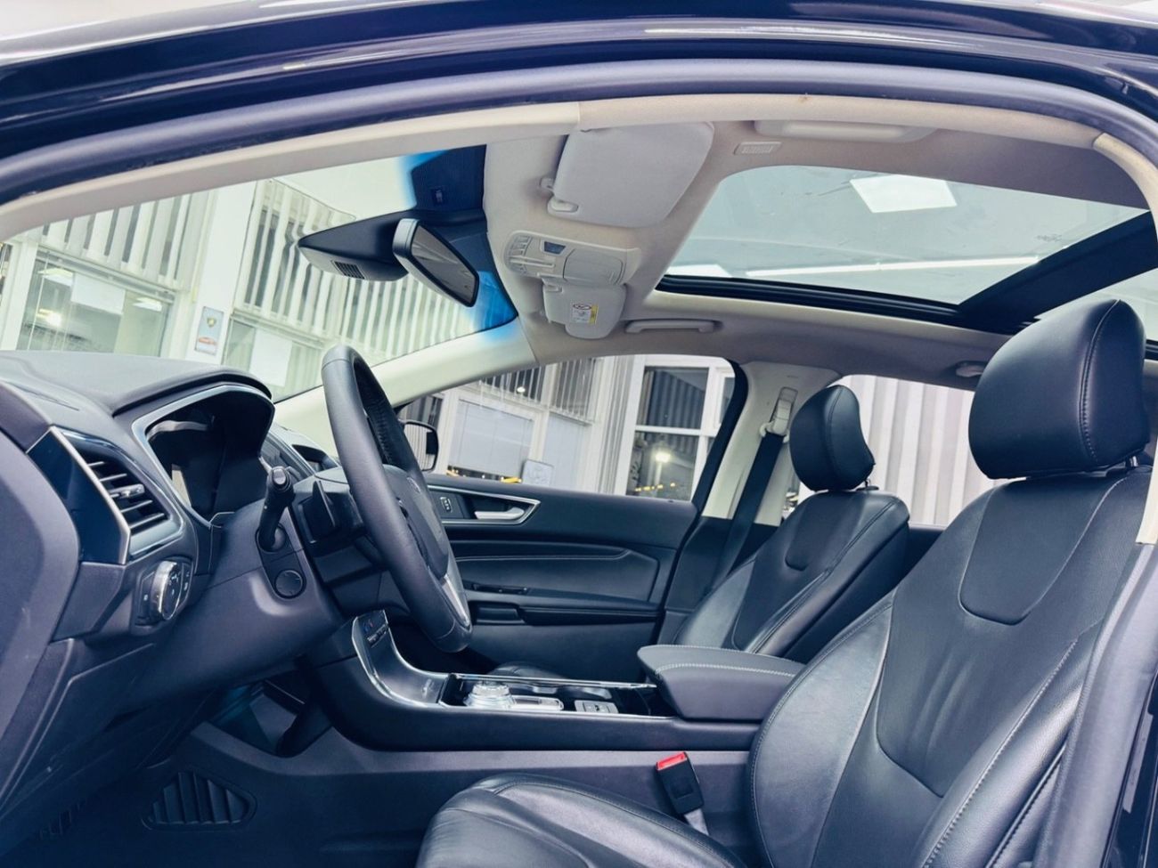 Ford Edge GCC .. FSH .. Original paint .. warranty .. Service .. AWD .. Titanium .