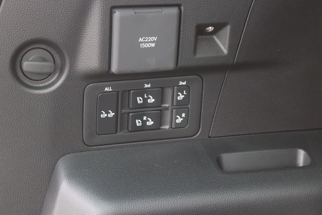 لكزس LX 700h SIGNATURE WITH AUTO PARK, 22 WHEELS, SOFT CLOSE, HEADUP DISPLAY, MODEL 2026