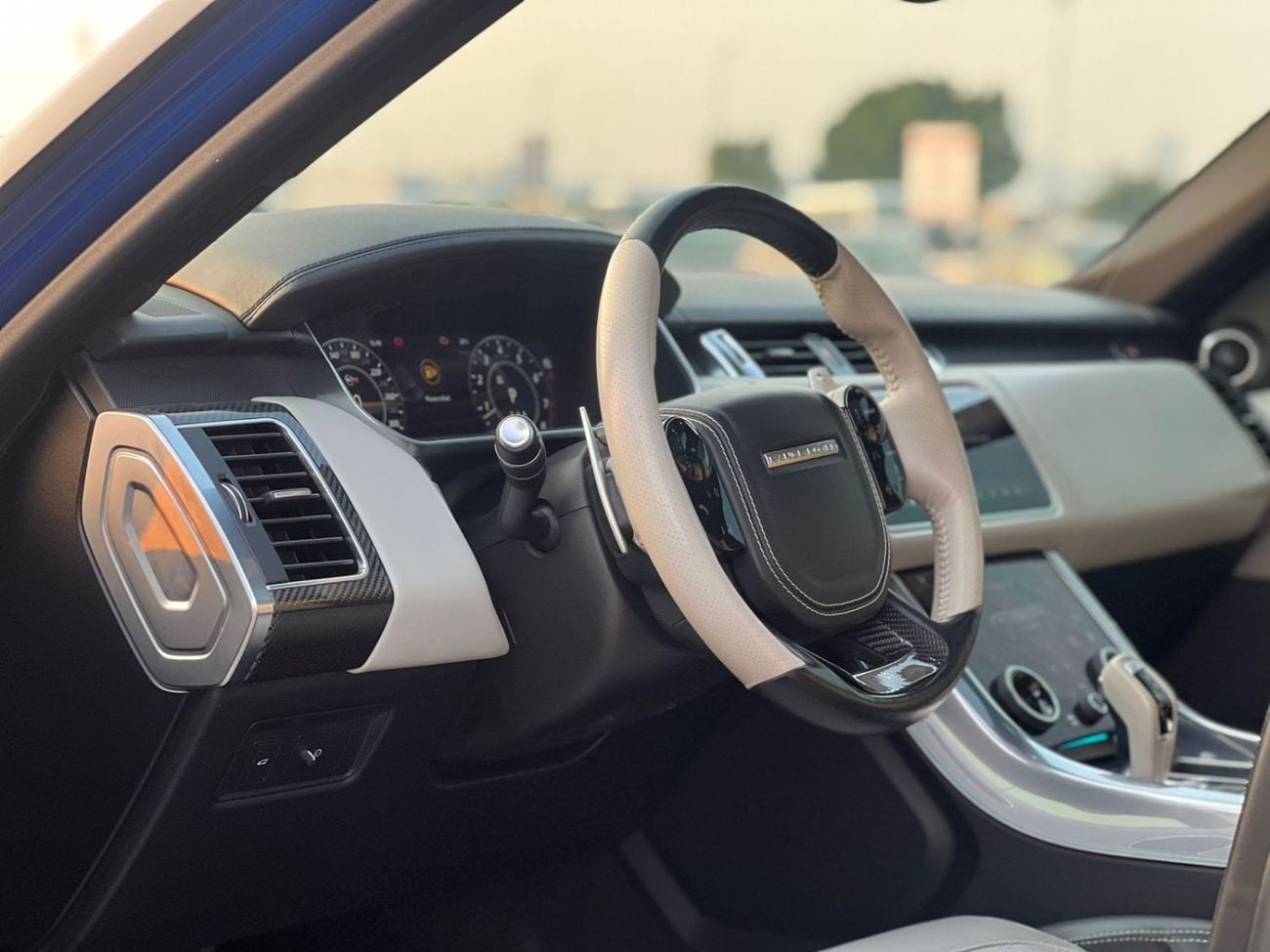 لاند روفر رينج روفر سبورت 2019 Land Rover - Range Rover Sport SVR 5.0L V8 AWD Panoramic- Clean Title - Full Option - Very Well