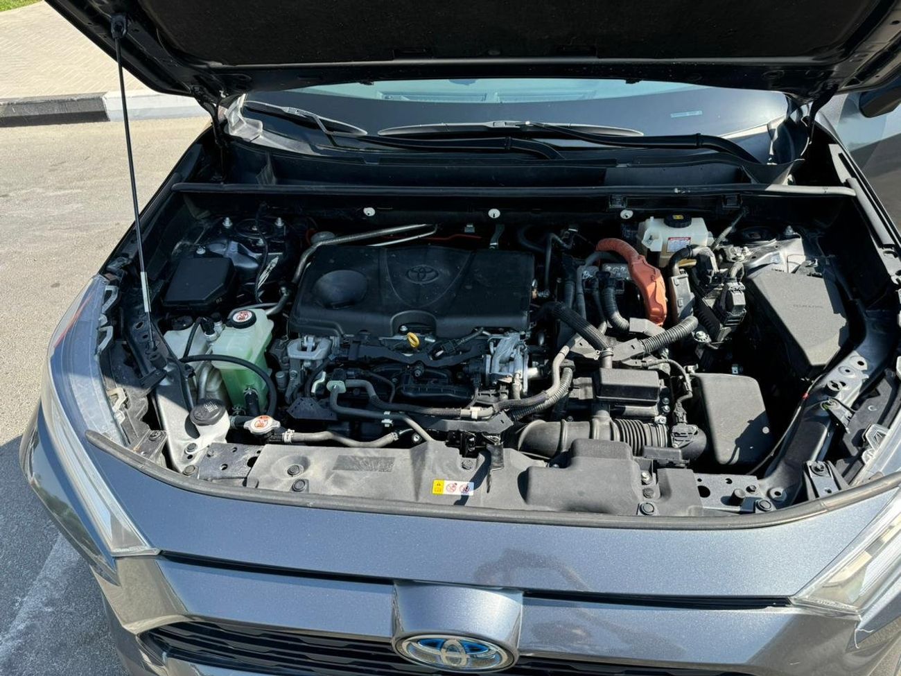 تويوتا راف ٤ XLE 2.5L