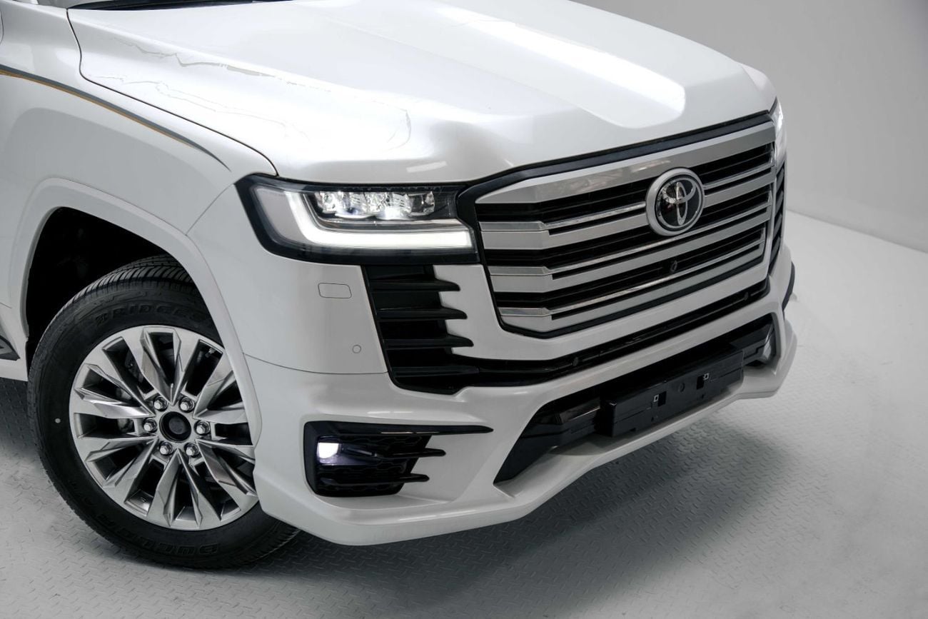 Toyota Land Cruiser VXR LC300 VXR Z 3.3L - Precious White Pearl Inside Black & Red | Export Only
