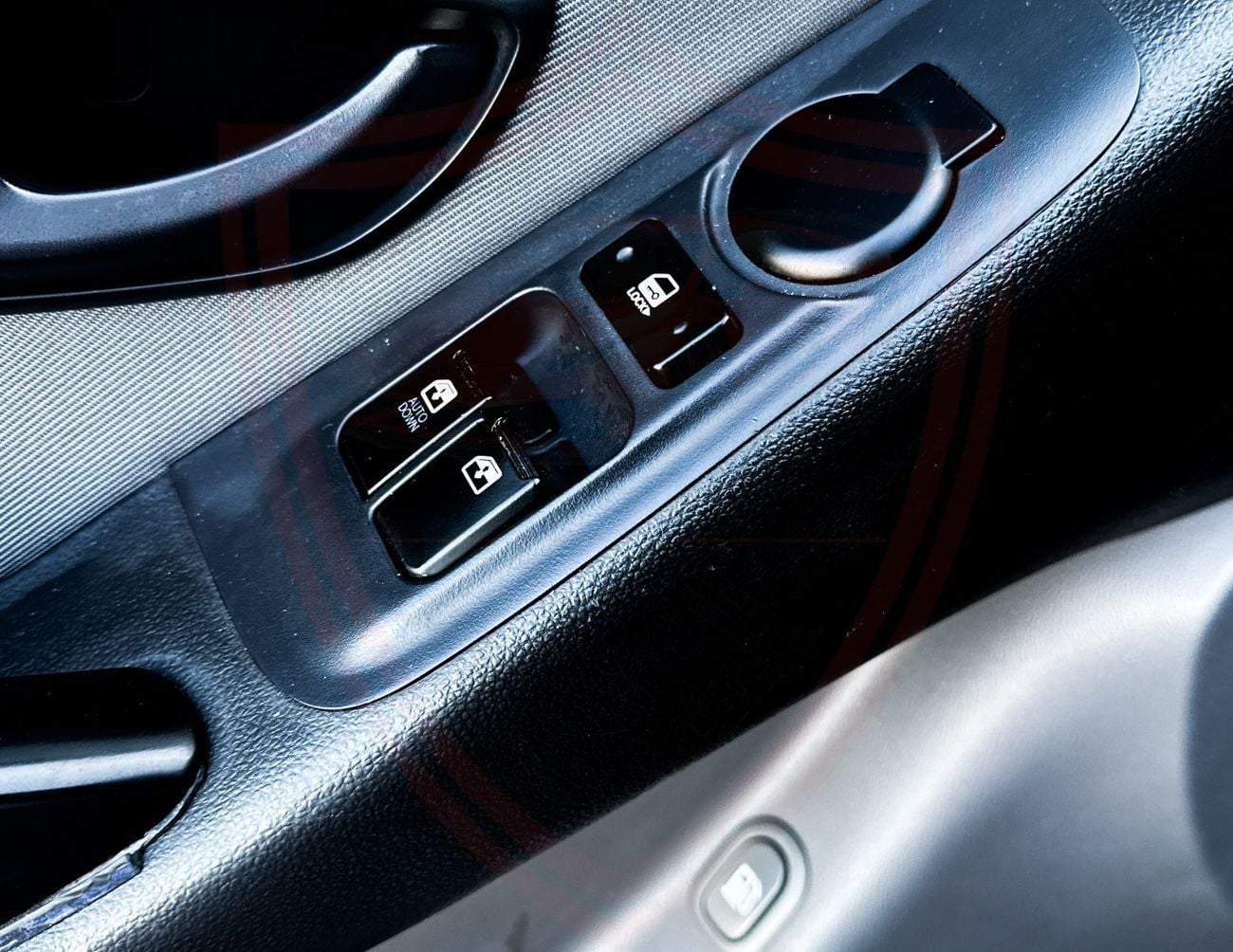 Hyundai H-1 Hyundai H1 | 2.4 L | 2020 | GCC | Accident-Free | In Excellent Condition | 806 P.M