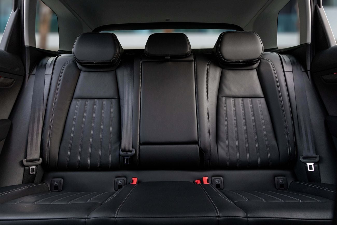 Skoda KAROQ Karoq Style Leather | 1,567 P.M | 0% Downpayment | Full Option | Warranty!