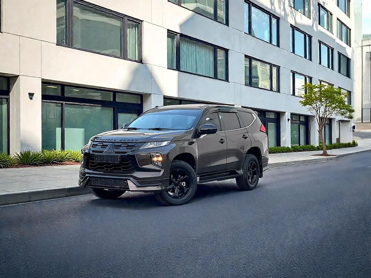 ميتسوبيشي مونتيرو سبورت 1,504 P.M | GLX 2WD Medium Line | Brand | GCC Specs