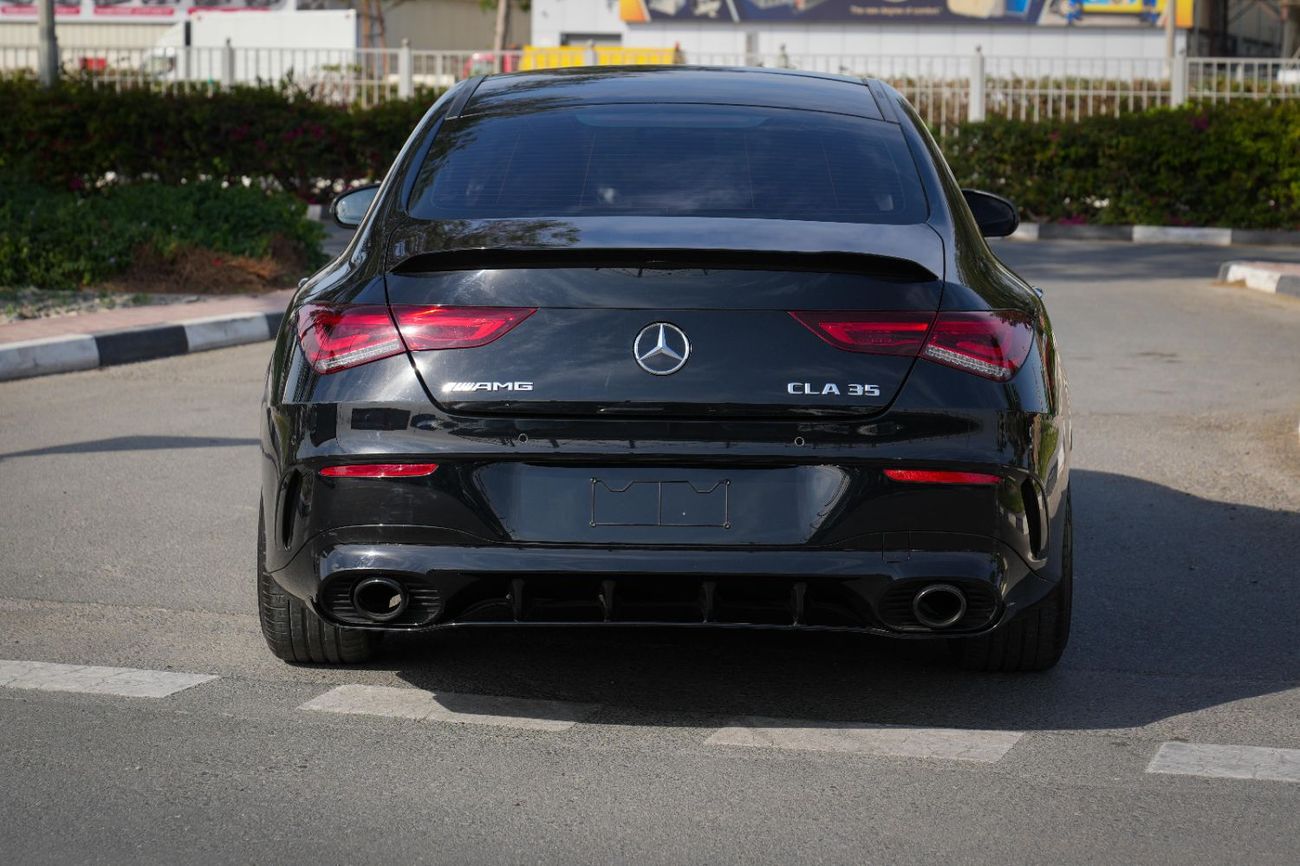 مرسيدس بنز CLA 35 AMG 4MATIC 2021!! GCC SPECS!! LOW MILEAGE!! FULL SERVICE HISTORY FROM THE DEALER