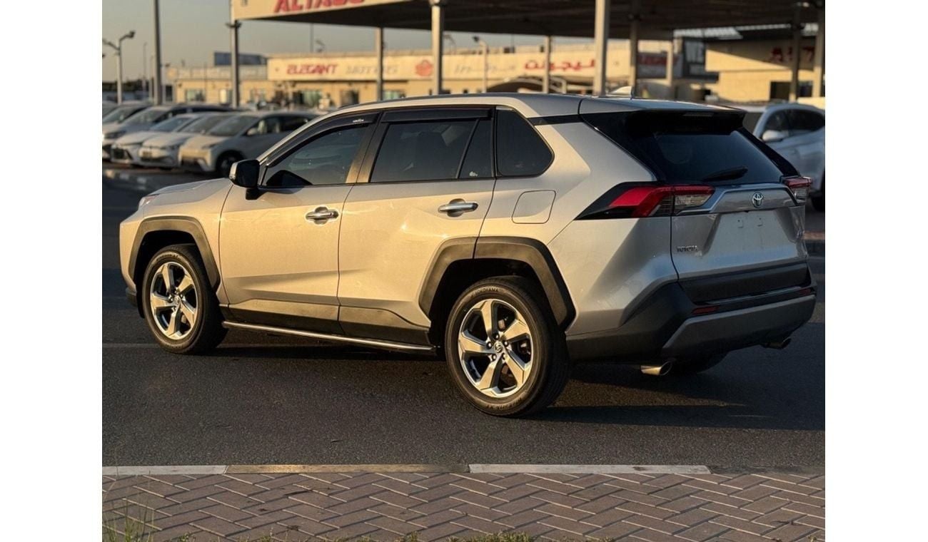 تويوتا راف ٤ TOYOTA RAV4 Full Option Premium