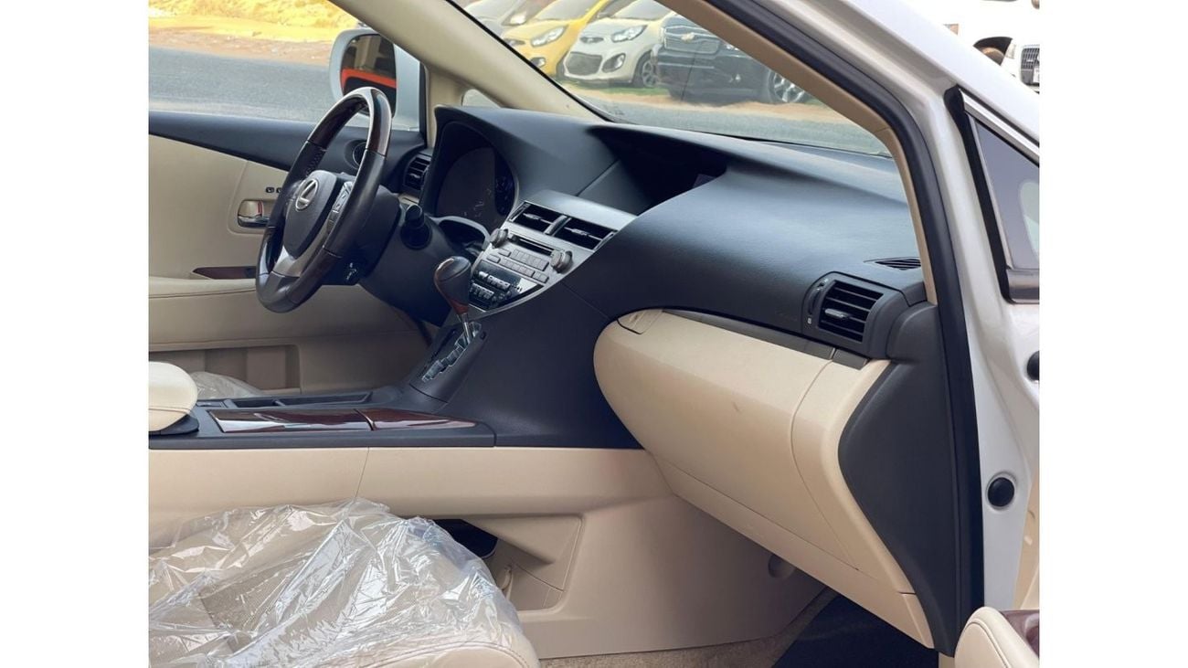 لكزس RX 350 2014 لكزس RX350 بلاتينيوم (AL10)، 5 أبواب، 3.5 لتر 6 أسطوانات، بنزين، أوتوماتيكي، دفع رباعي