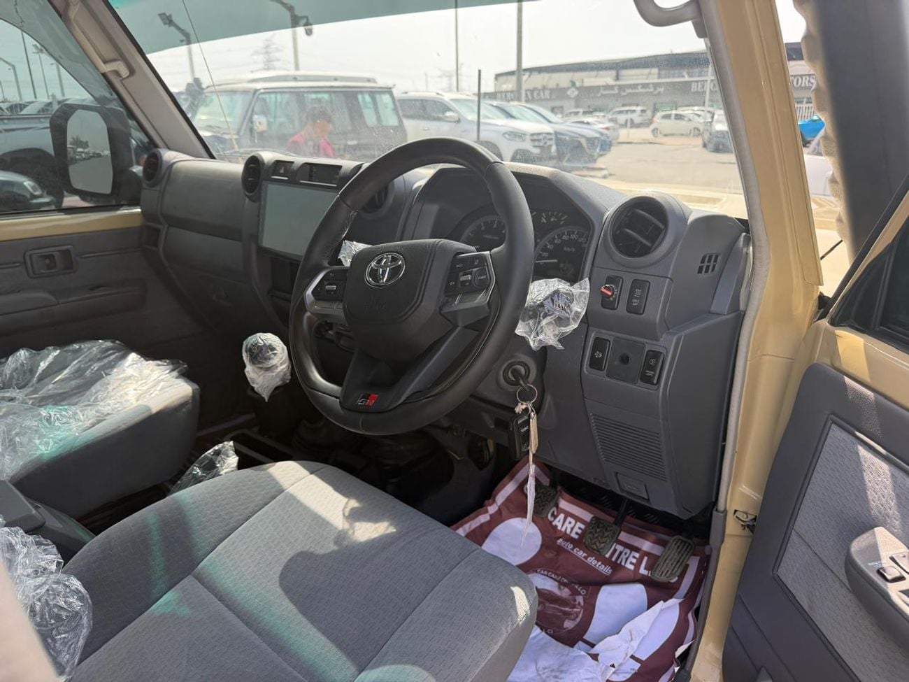 Toyota Land Cruiser 70 Toyota pickup 70 series RHD diesel golden colour