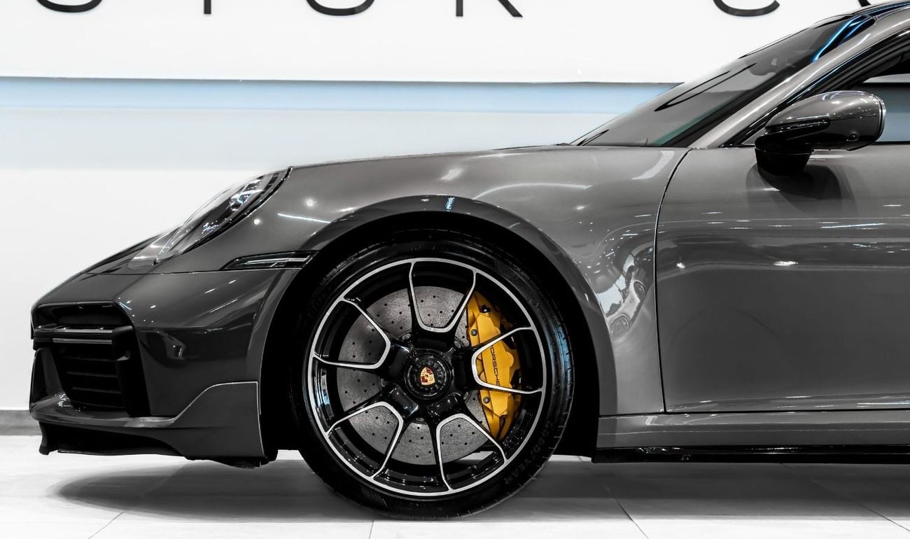 Porsche 911 Turbo S 3.8L (645 HP) Coupe