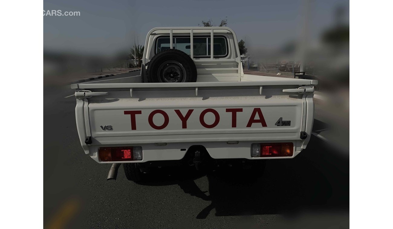 Toyota Land Cruiser Pick Up V6 - PETROL - SINGLE-CAB -- WINSH - DIFLOCK -AIRBAG - ABS - POWER WINDOW - LEATHER SEATS