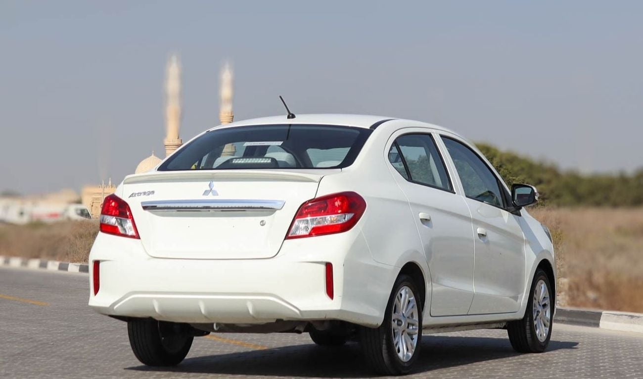 Mitsubishi Attrage GLX PREMIUM GCC Specs - Original Paint Free Accident Excellent Condition Full option