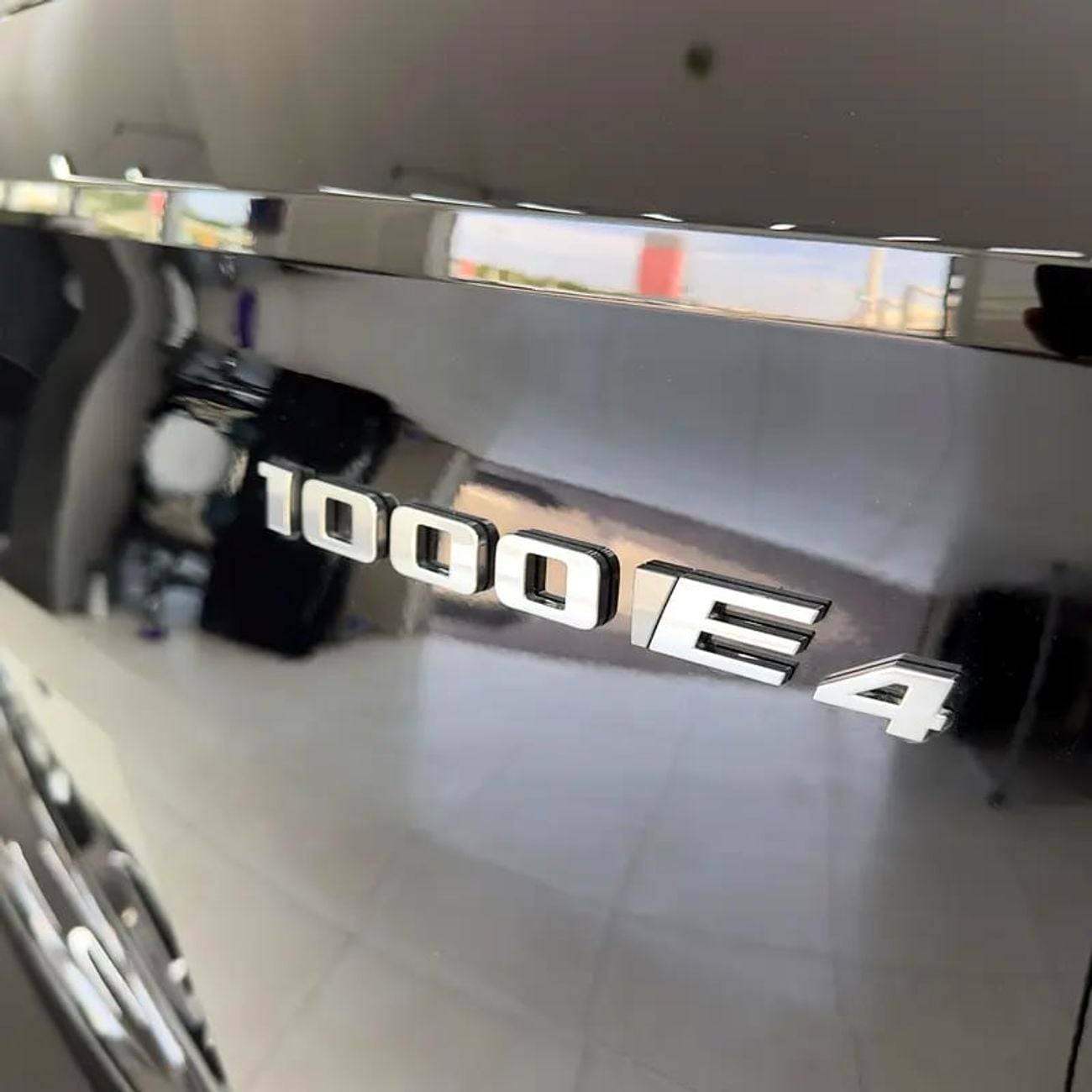 كاديلاك إسكالاد IQL - 1000E4