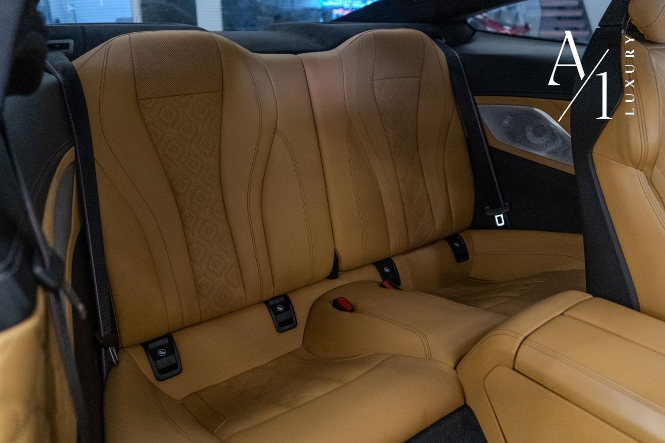 BMW M8 Competition 4.4L (625 HP) 2020 BMW M8 Competition V8, Carbon Fiber Package, Service History, 700+ BH