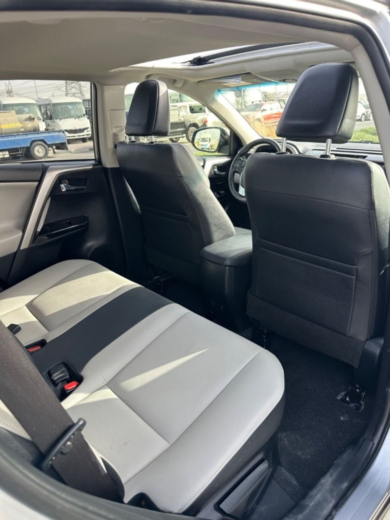 تويوتا راف ٤ Limited Hybrid Full Option