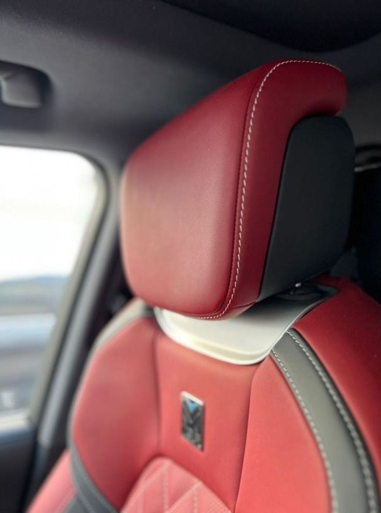 Toyota Land Cruiser 3.5T VXR FULL OPTION WITH MBS AUTOBIOGRAPHY VIP  SEAT AND ROOF STAR LIGHT