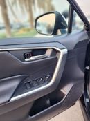 Toyota RAV4 TOYOTA RAV4 XLE 2021