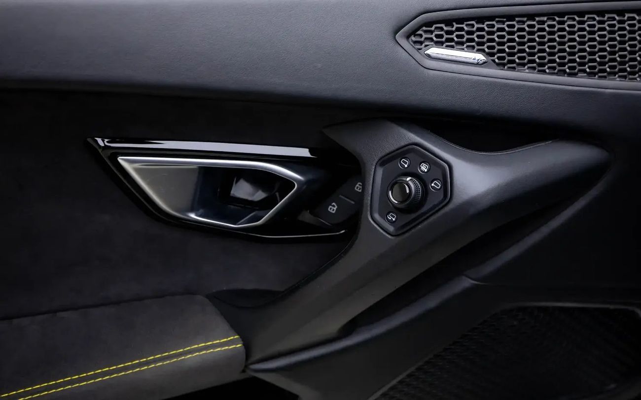 لامبورغيني هوراكان LP 610-4 With DMC Kit - Euro Spec - With Warranty and Full Service History