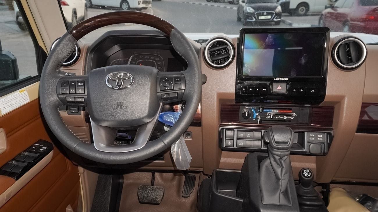 تويوتا لاند كروزر بيك آب TOYOTA LC79 PICKUP D/C LX-Z1 4.0L PETROL V6 A/T FULL OPTION 2025 MODEL