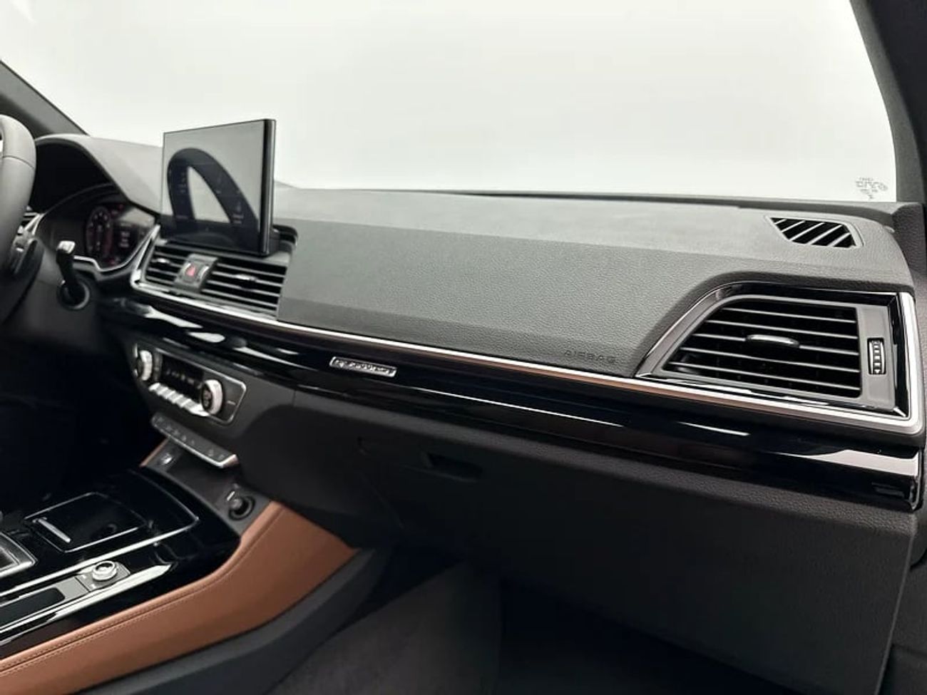 Audi Q5 S line 45 TFSI quattro 249hp (Ref# 78234)