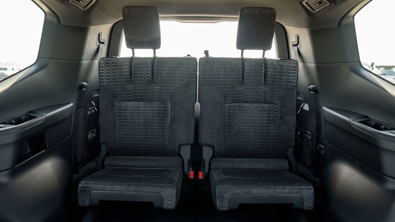 تويوتا لاند كروزر GXR LC GXR 3.3D\(LHD) TOYOTA LAND CRUISER LC300 GXR 3.3D AT MY2025 – BLACK