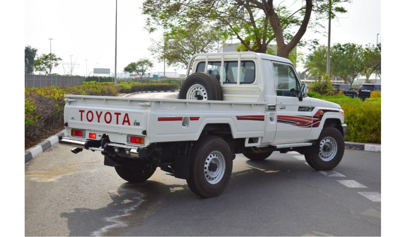 Toyota Land Cruiser Pick Up 79 Single Cab Pickup LX V6 4.0L Petrol MT