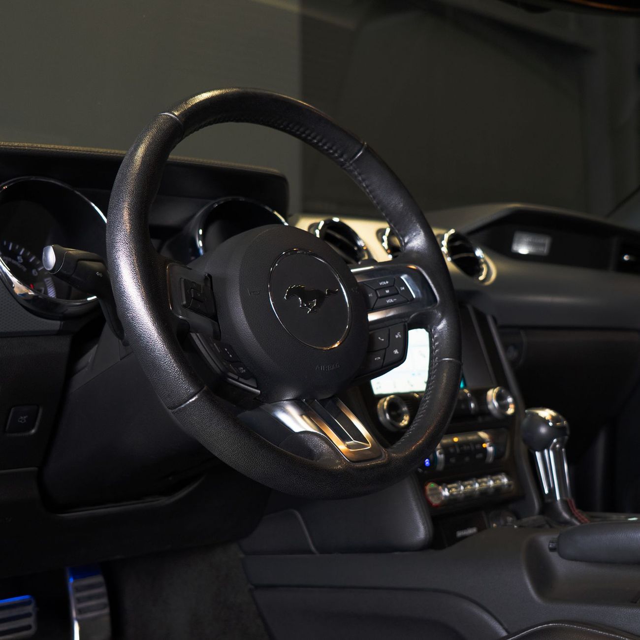 فورد موستانج GT Premium 5.0L V8 AED 3,329 pm • 0% Downpayment • Ford Mustang GT CS  • 1 Year Warranty