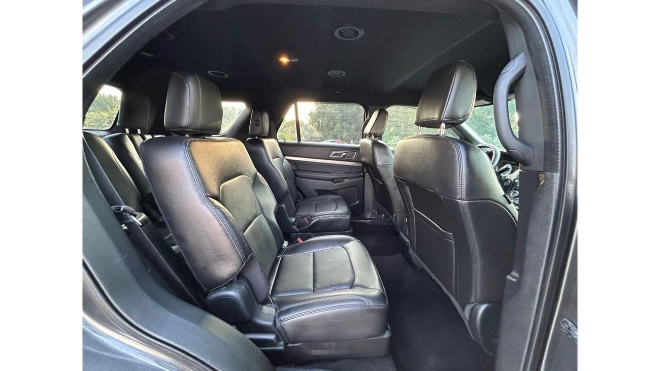 Ford Explorer XLT Ford Explorer 2018 US // VIP seats // good condition