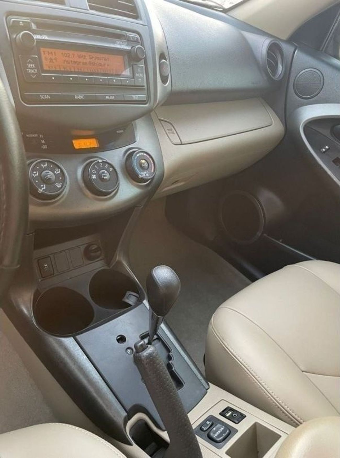 تويوتا راف ٤ ليميتيد 2012 Toyota Rav4 2.5L V4 VVT-I Super Strong Engine - Freshly Imported USA - UAE PASS