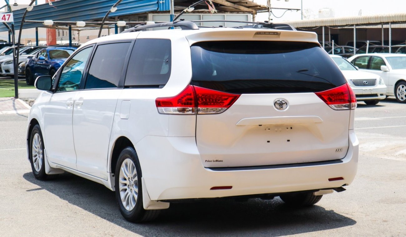 Toyota Sienna Face lifted 2020