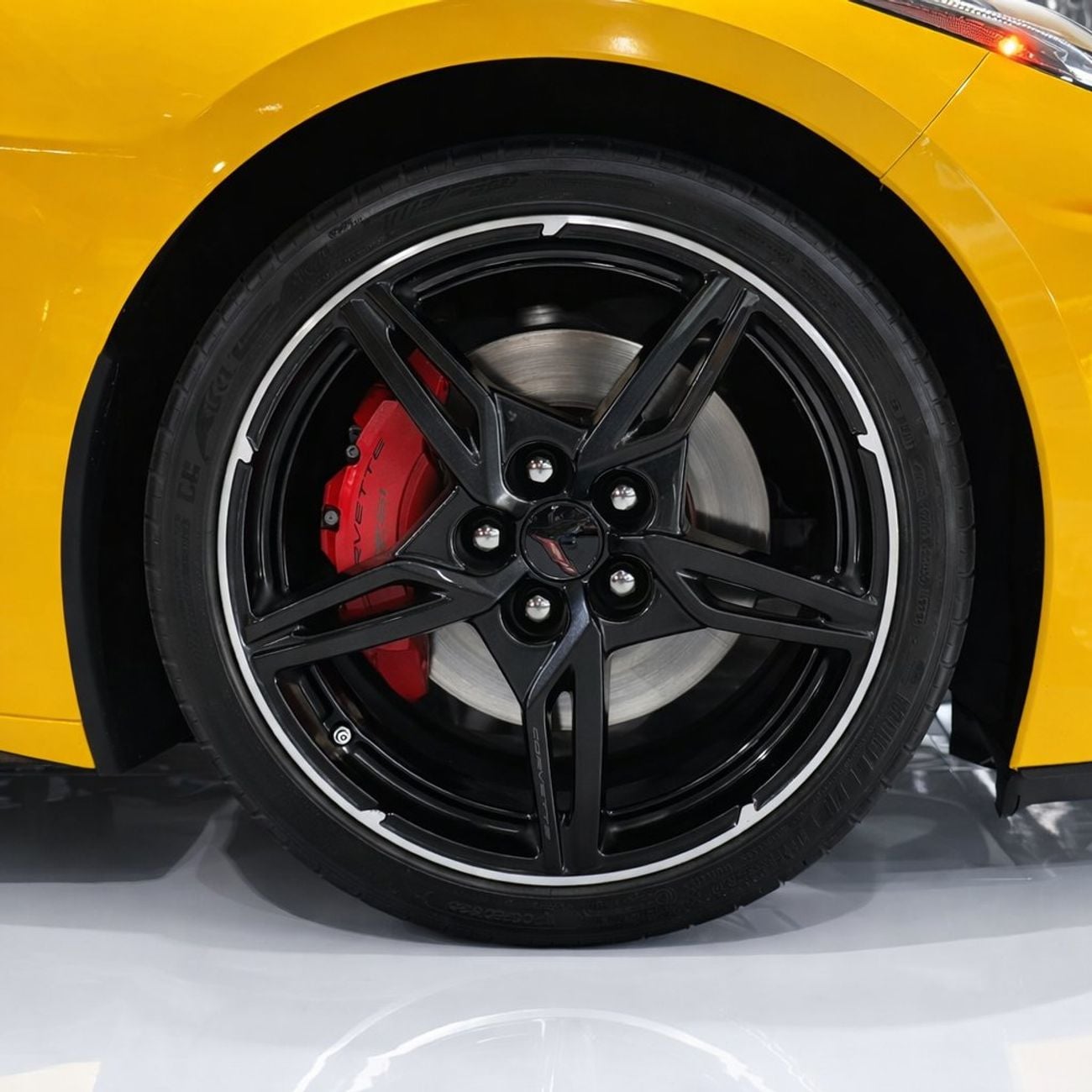 شيفروليه كورفت 2LT 6.2L (495 HP) Convertible