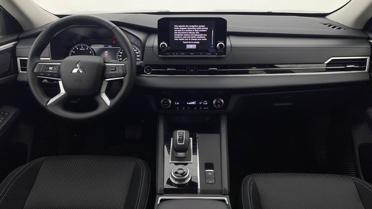 ميتسوبيشي آوتلاندر GLX MID LINE 2.5 | بدون دفعة مقدمة | اختبار القيادة في المنزل