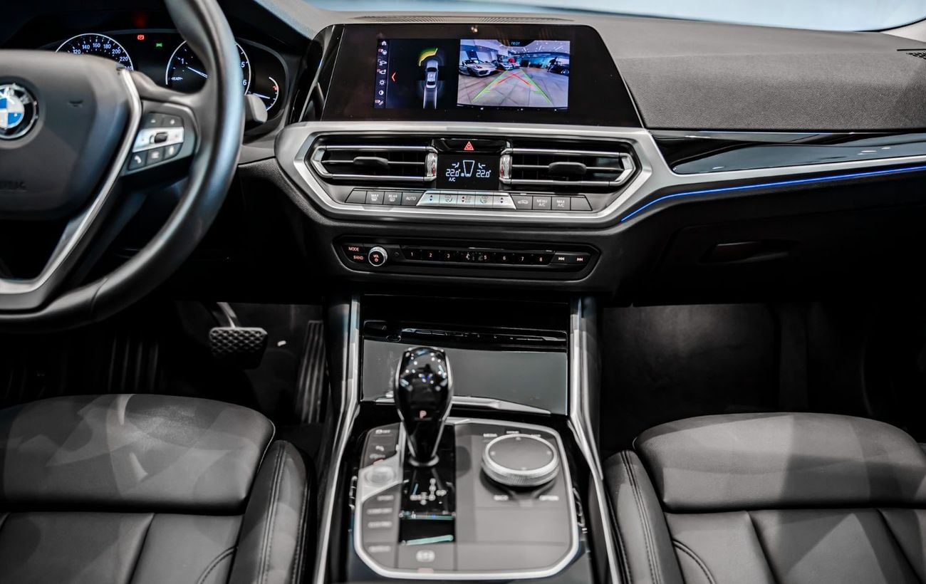 BMW 320i Exclusive 2020 BMW 320i, 2025 BMW Warranty + Service Contract, Full Service History, Low KMs, GCC