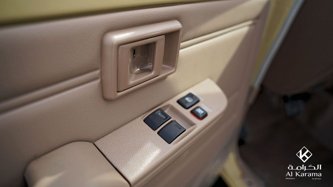 Toyota Land Cruiser Pick Up 4.0L Automatic Drive | Single Cabin Pick up with 4x4 drive and DIff Lock - GCC - Pterol