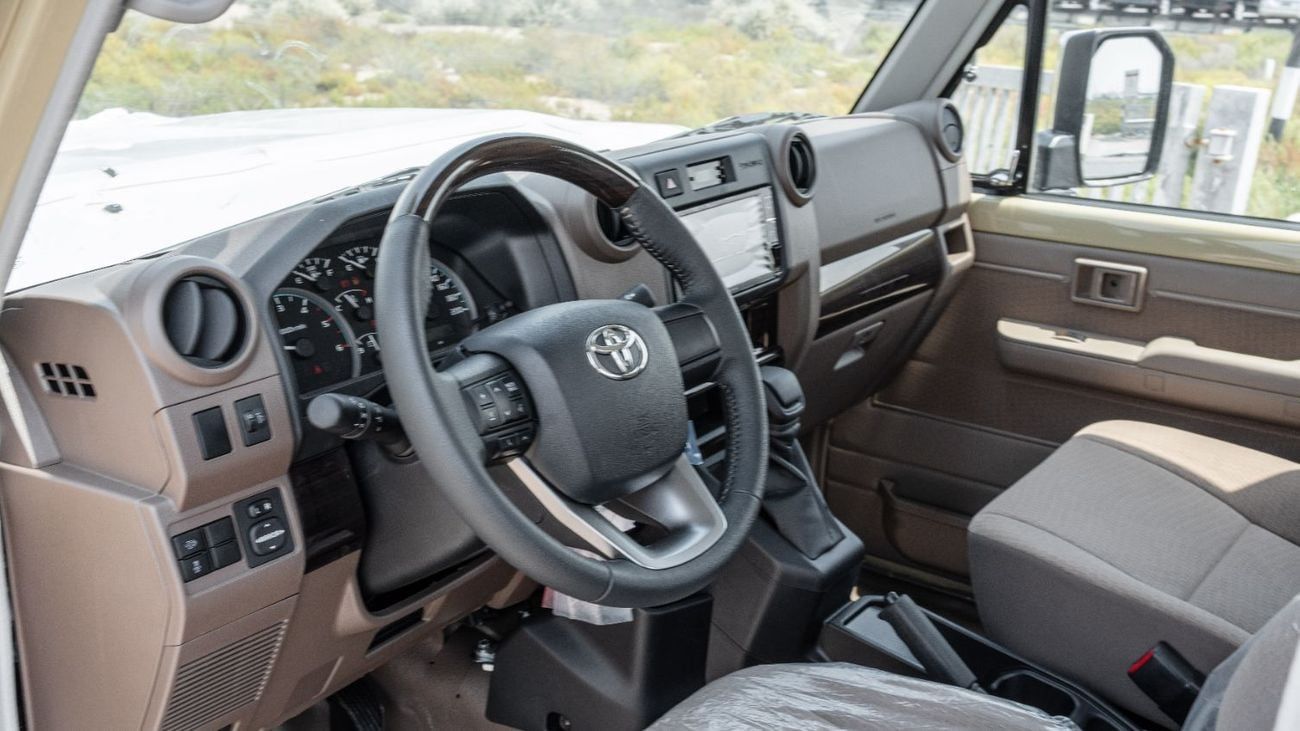 تويوتا لاند كروزر بيك آب 2026 Toyota Land Cruiser LC79 2.8L AT Diesel (Beige-Brown) Basic